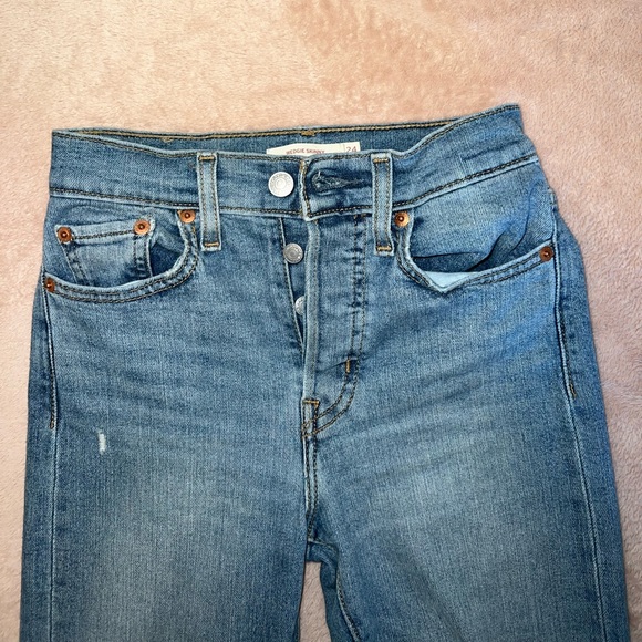 Levi’s Wedgie Skinny Jeans light distress W24 - Picture 1 of 5